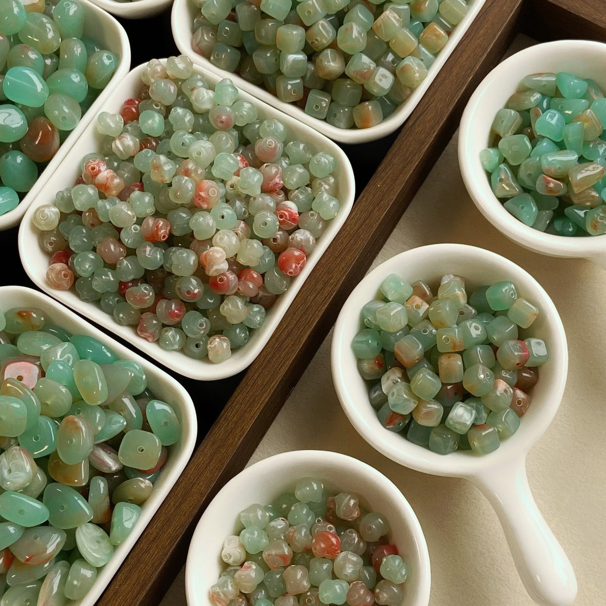 Vintage Irregular Gradient Green Acrylic Beads Organic Retro Style 2