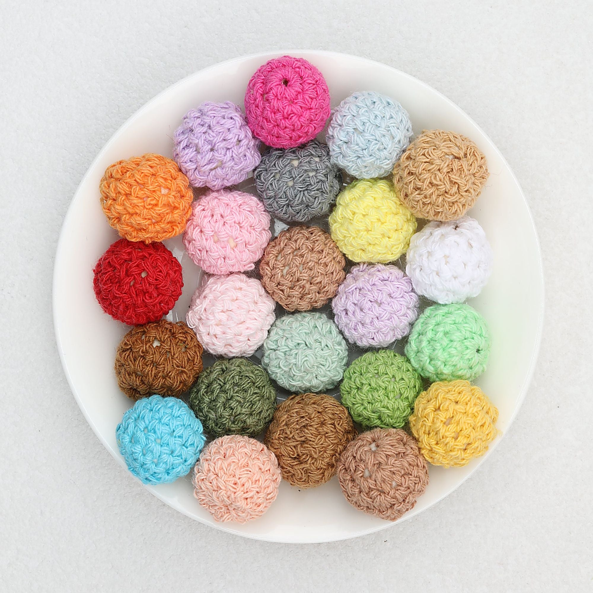 Crochet Covered Wooden Round Beads Mixed Colors 16mm 20mm 20pcs - Mixed Colors / 16mm