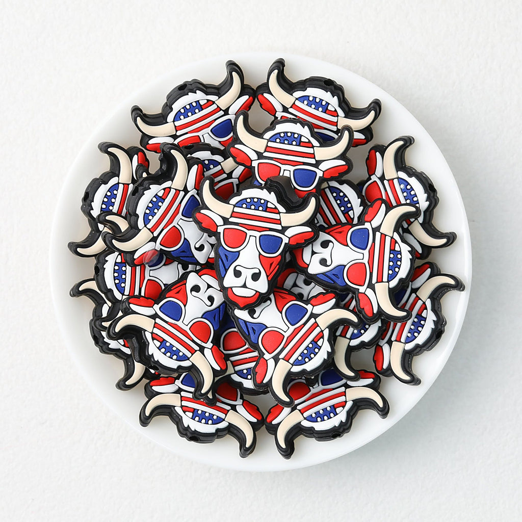 USA Independence Day Bull Head Silicone Focal Beads Red Blue 20pcs