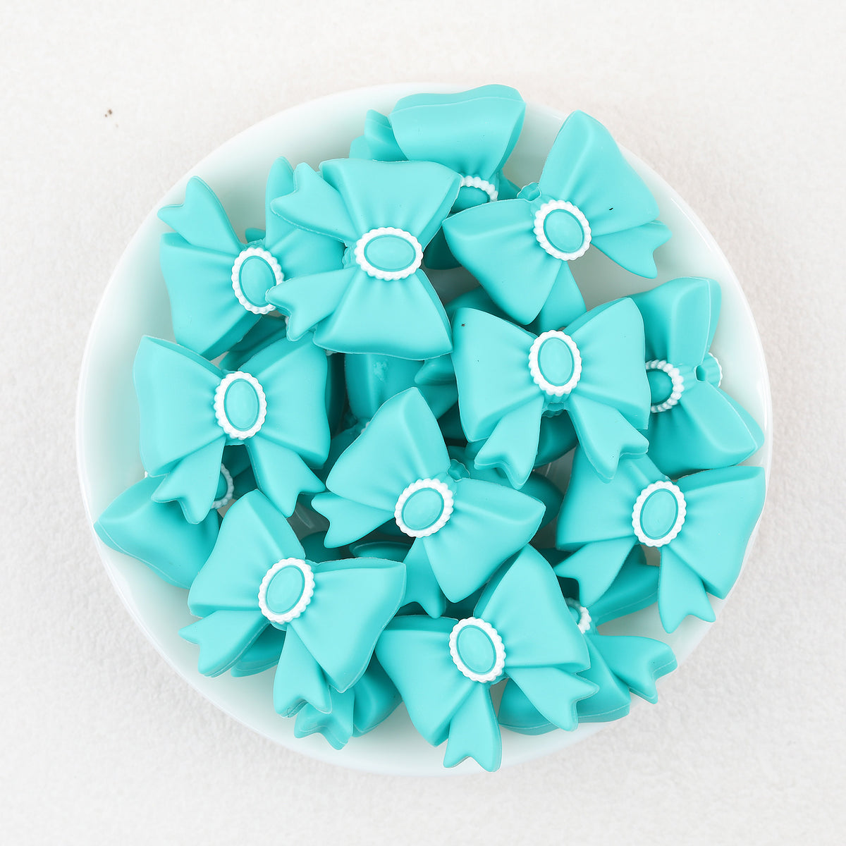 3D Emerald Silicone Focal Beads Wholesale, Western Cowboy Turquoise Bow White Scalloped Center