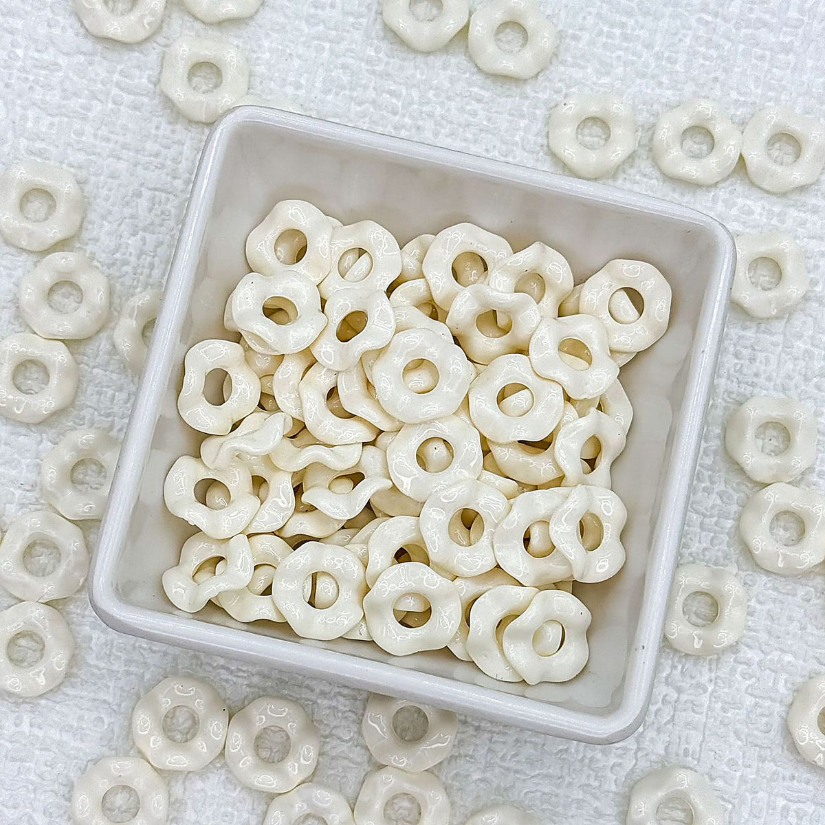 Acrylic Wavy Spacer Beads 12mm Baking Painted Colorful 50pcs - White