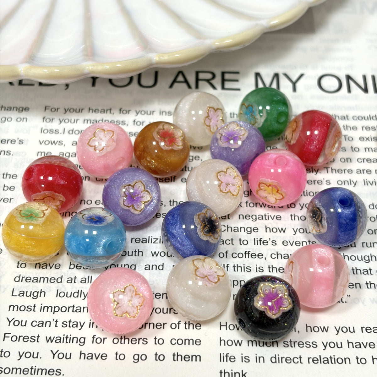 Luminous Color-Changing Resin Round Flower Beads 16mm 10pcs 2