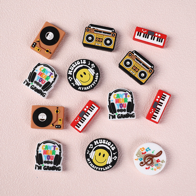 Silicone Focal Beads Music Themed Retro Radio and Smiley Face Circle Badge 2