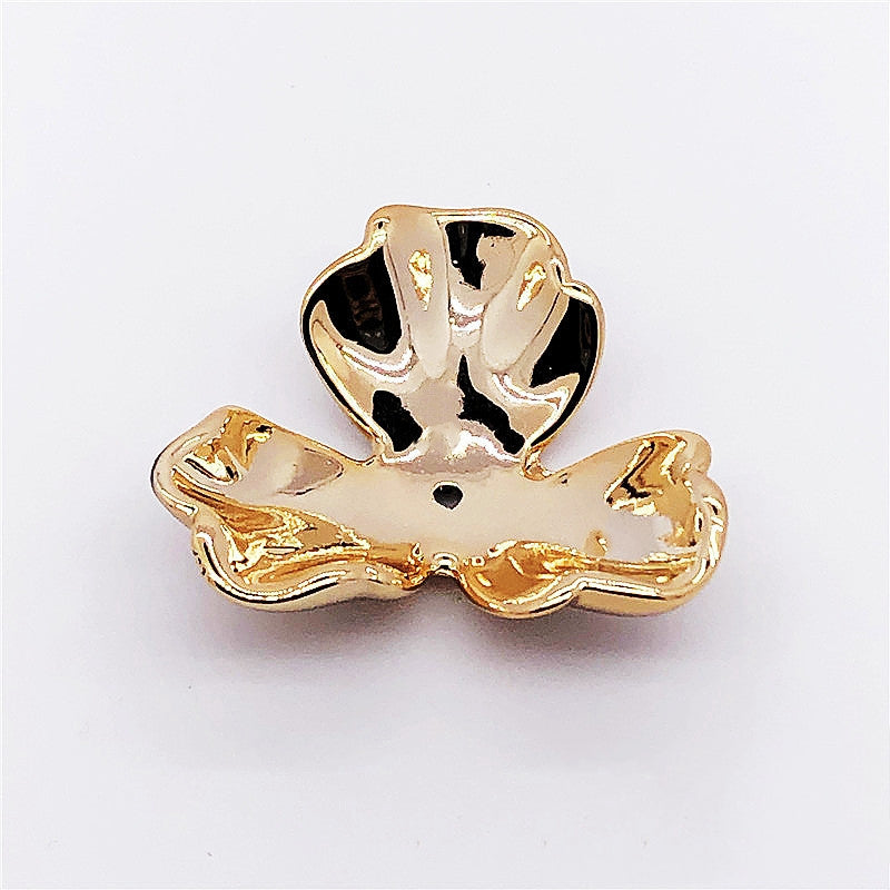 Imitation Shell Flower Acrylic Beads 23-40mm Golden Shine 50pcs 2