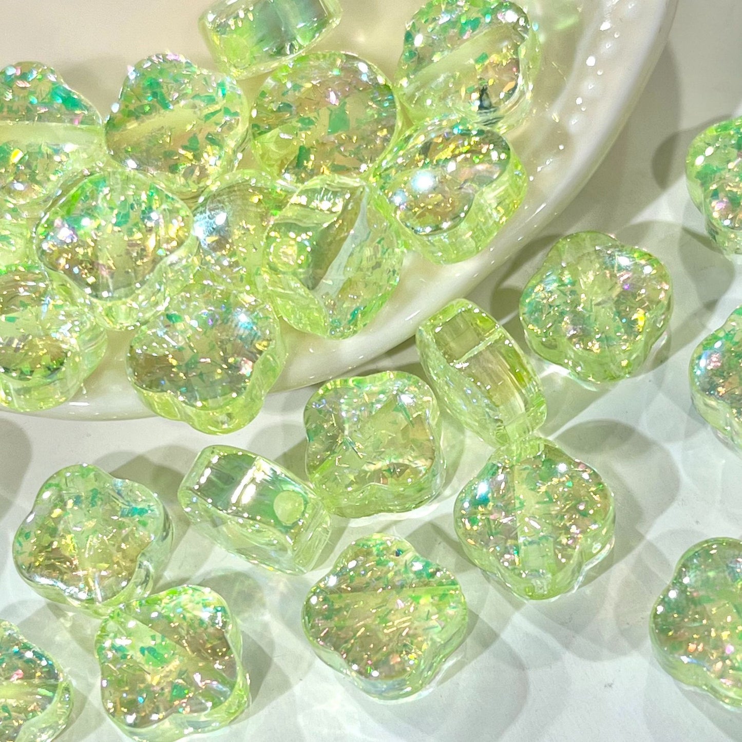 Shimmer Clover Resin Beads 12mm Iridescent Sparkle 10pcs 4