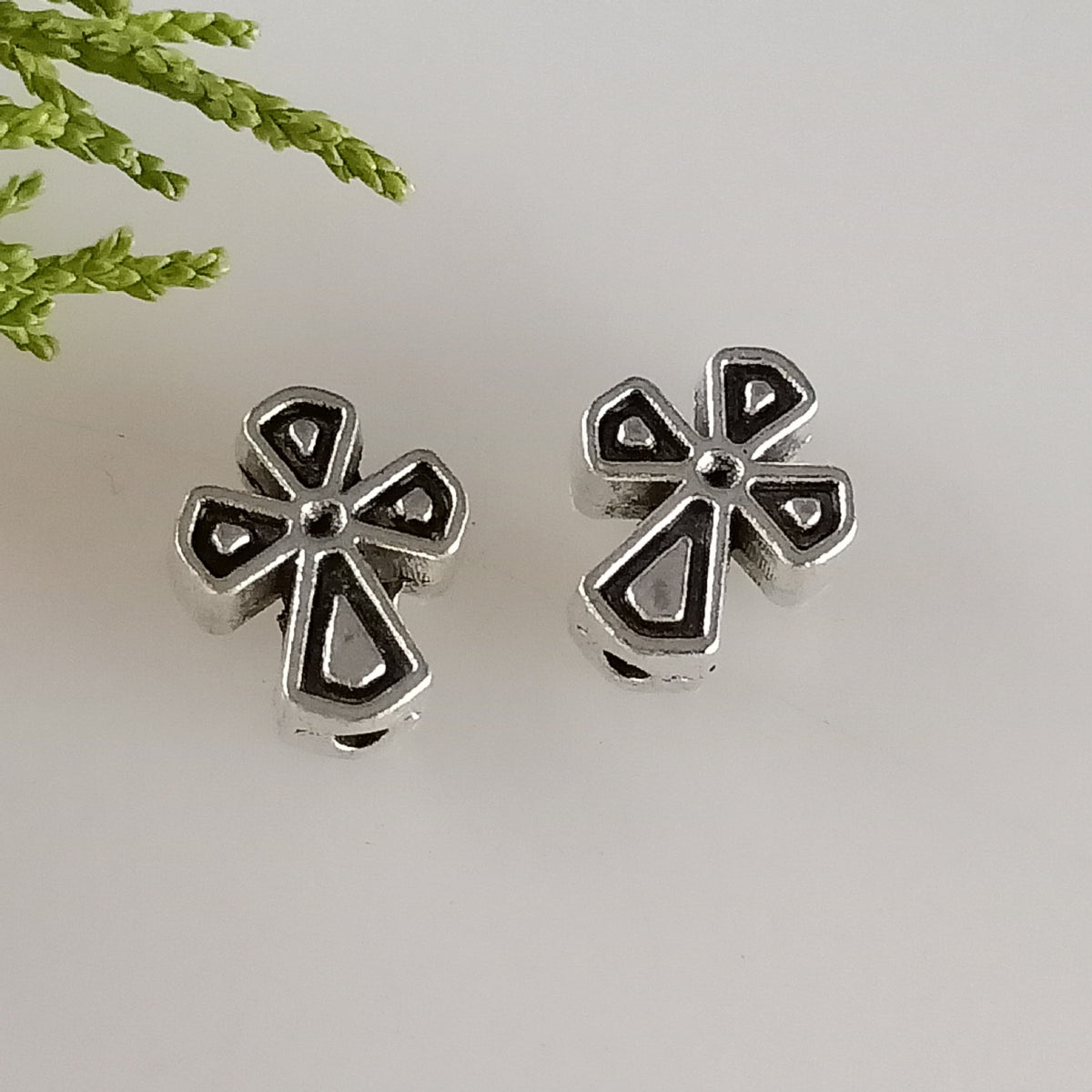 Cross Metal Beads 10x12mm Antique Silver Tone Zinc Alloy 100pcs