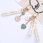 Alloy Daisy Lace Keychain Vintage Floral Charm with Golden Details 2