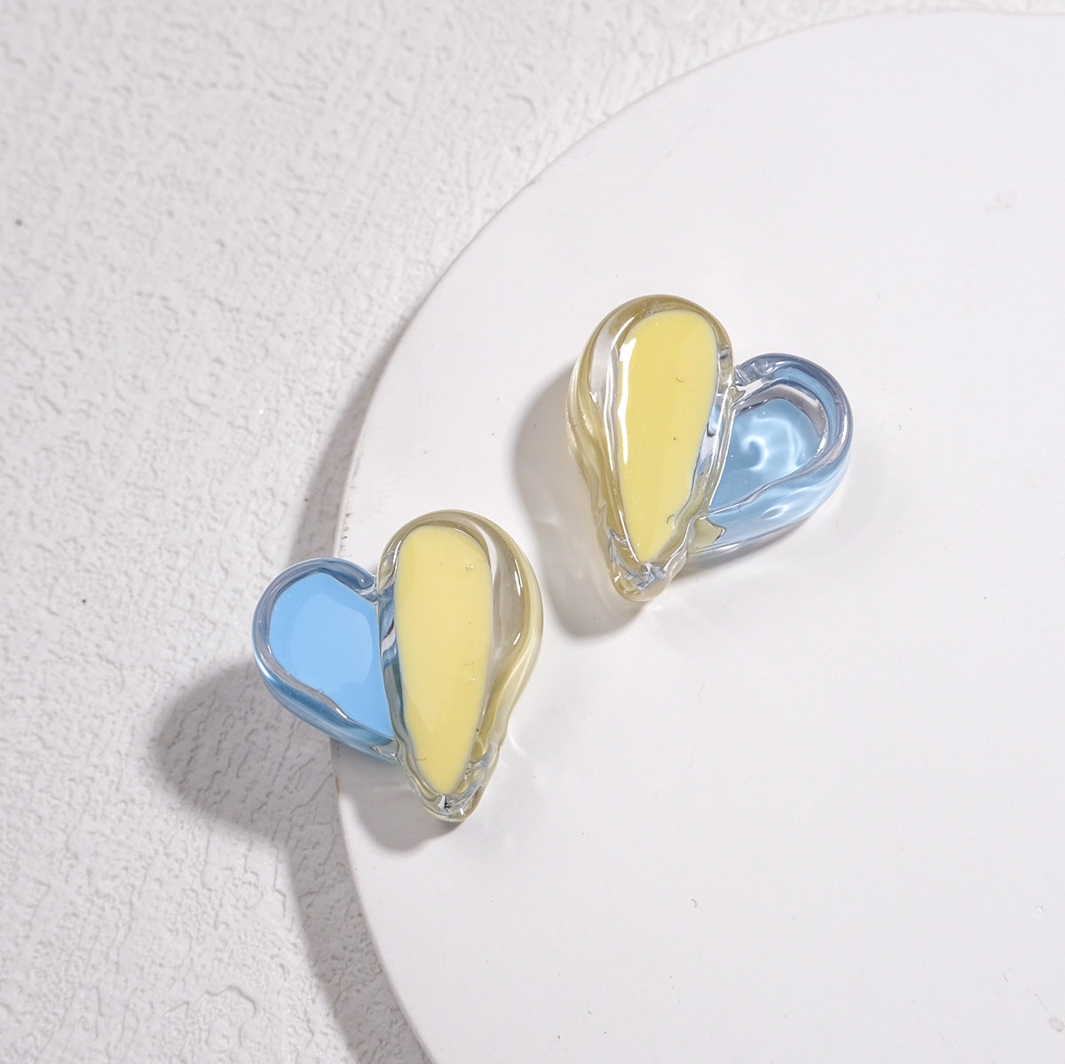 Clear Two-Tone Heart Acrylic Beads 18mm Glossy Enamel Finish 20pcs 13