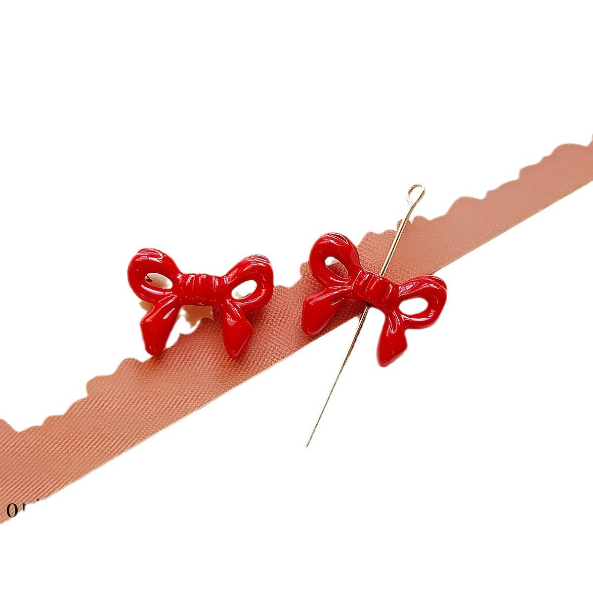Christmas Painted Alloy Metal Beads Bright Red Glossy White 10pcs 3
