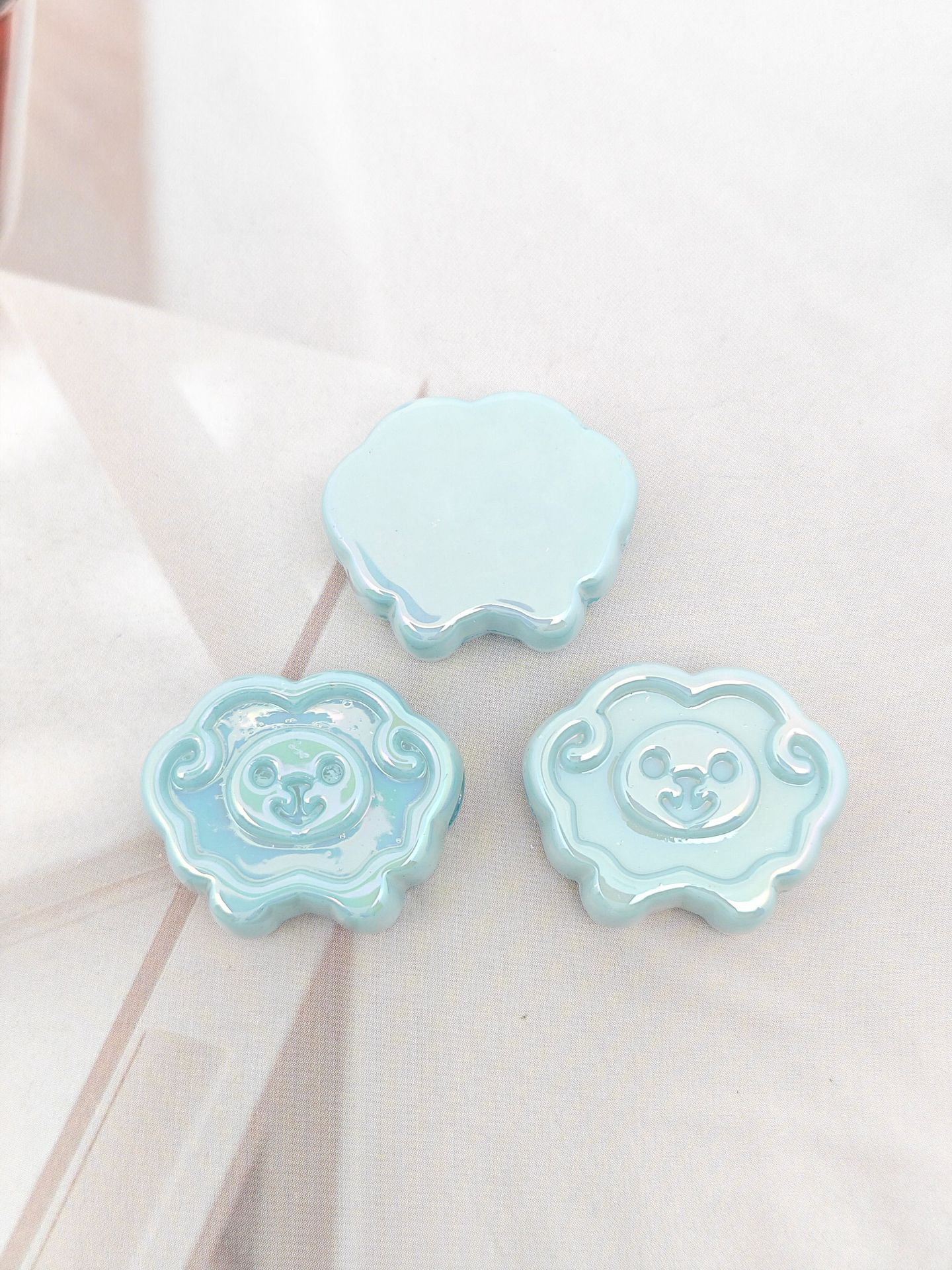 UV Plating Tiny Sheep Acrylic Flat Beads 24mm Glossy Face 50pcs 9