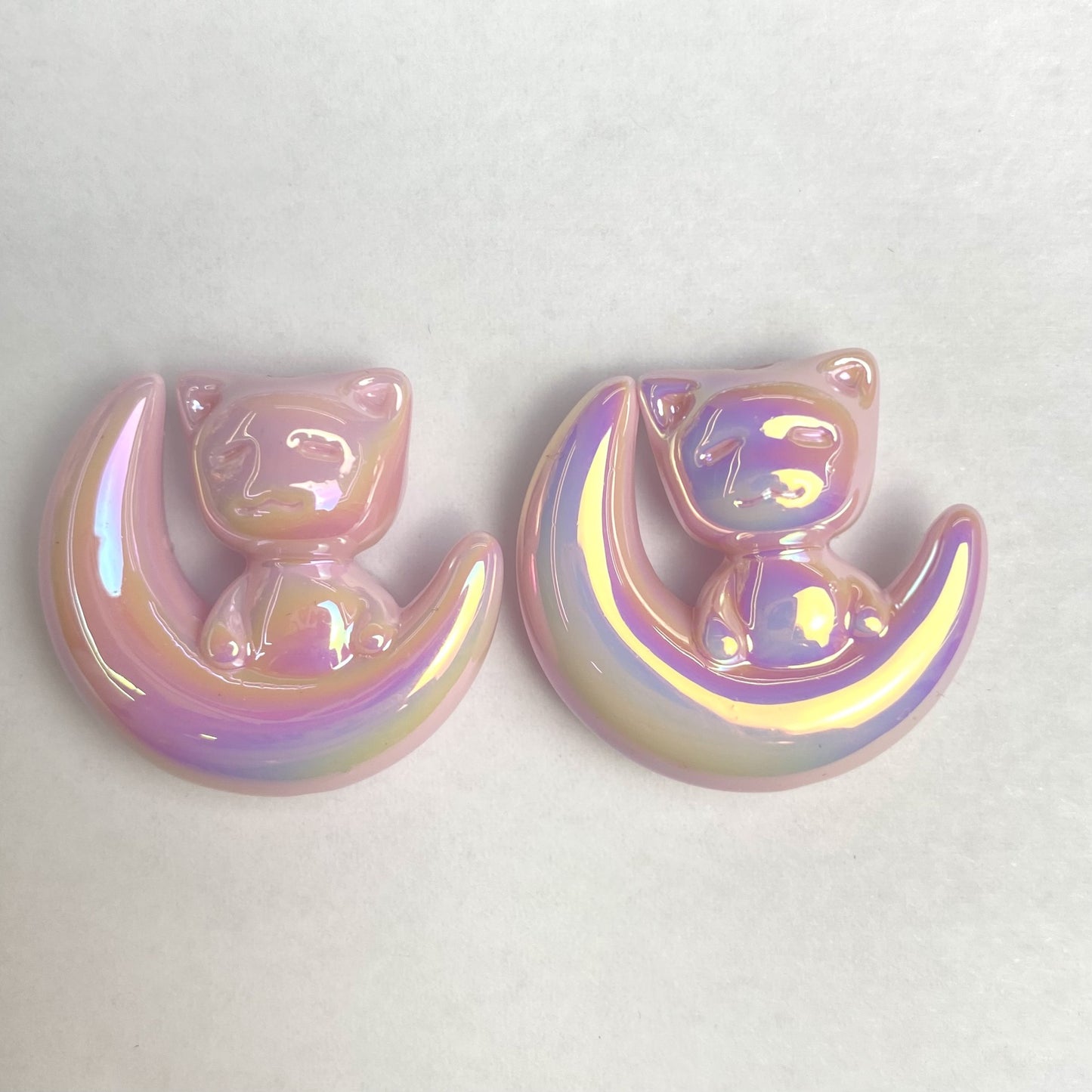 UV Plating Moon Cat Acrylic Beads 26mm Iridescent Pastel 50pcs 7