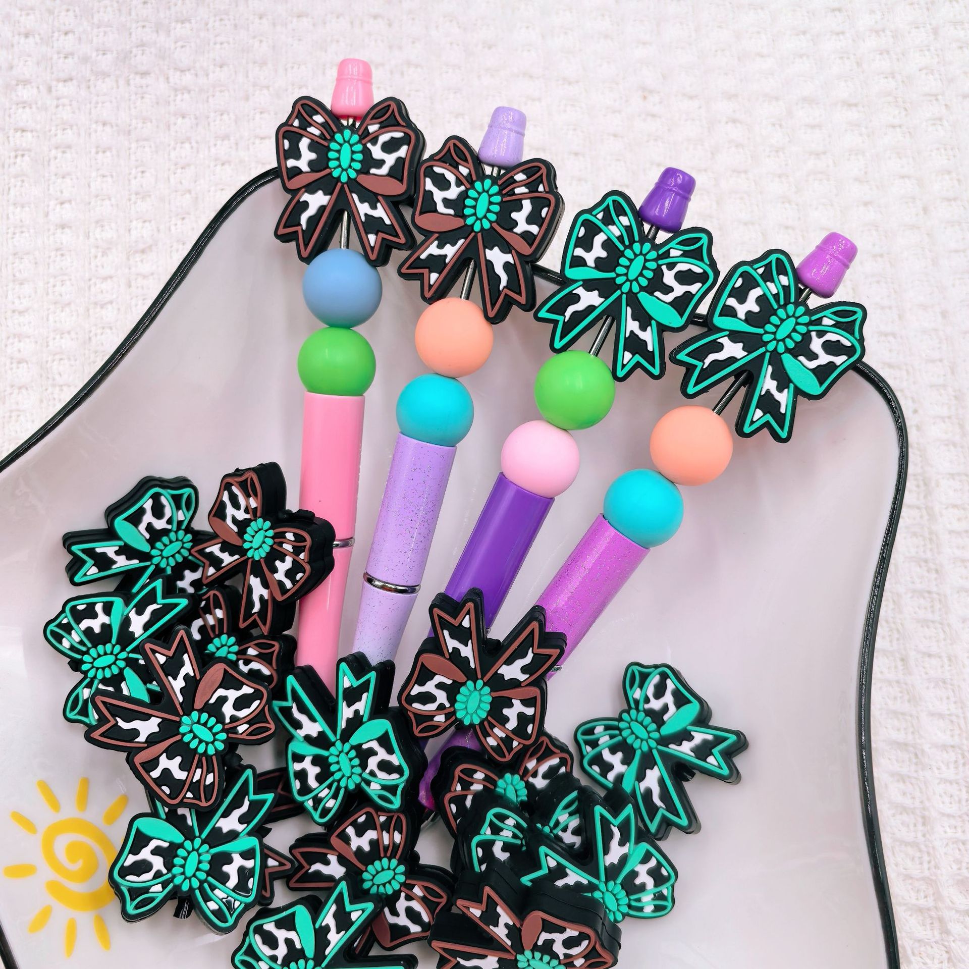 Silicone Focal Beads Bow Green Brown Spotted Center 20pcs 2
