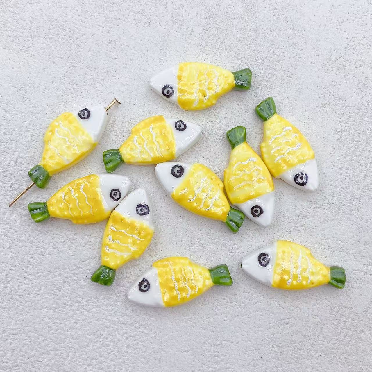 Hand Painted Fish Ceramic Beads 29mm Spotted Colorful 5pcs 10