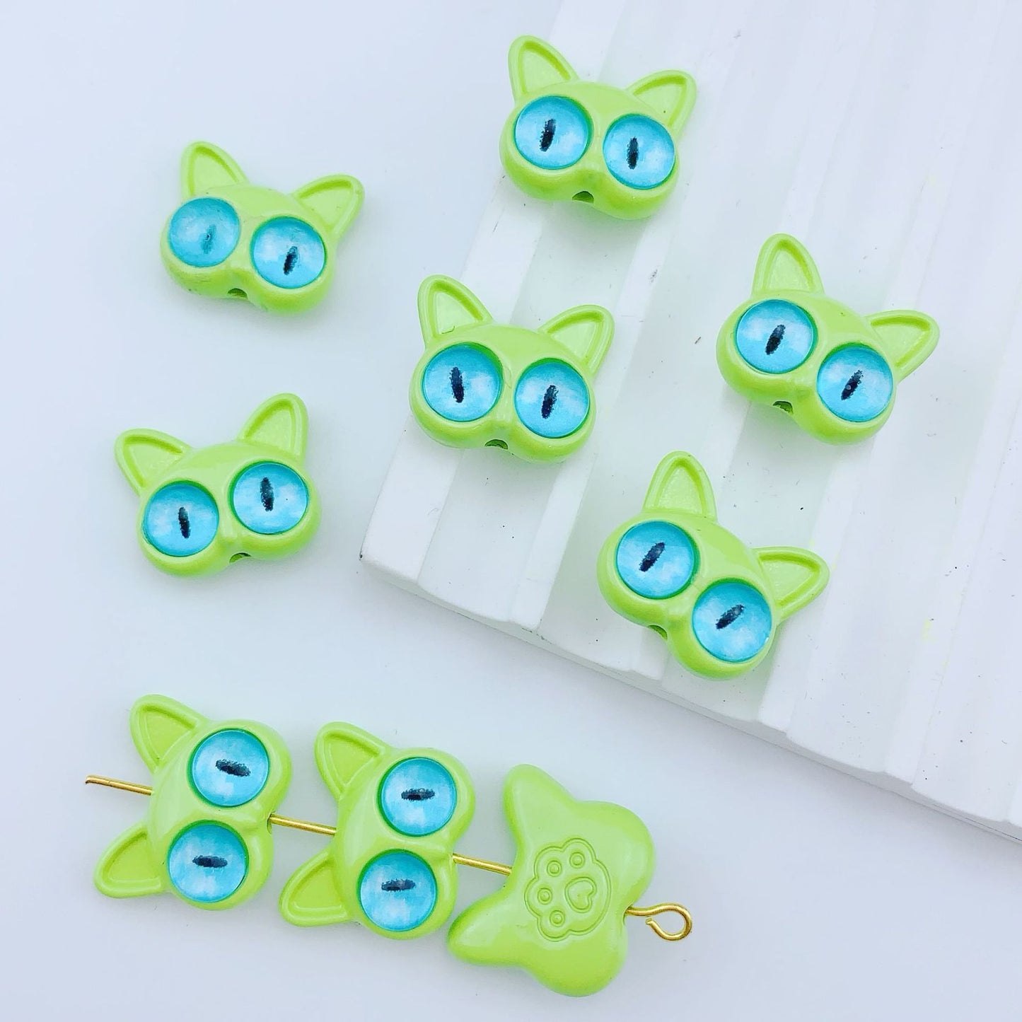 Cat Eye Monster Metal Beads 16mm Baking Painted 10pcs 7