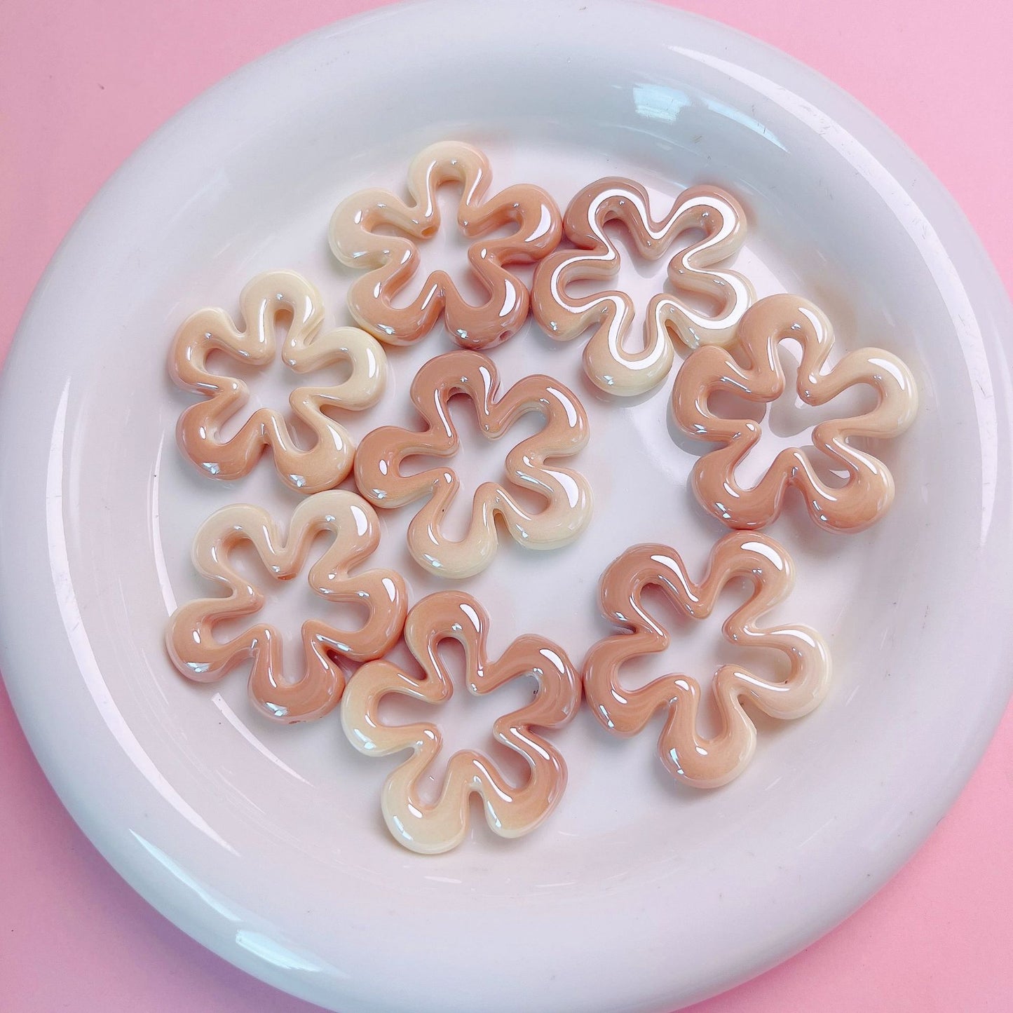 Gradient Hollow Flower Acrylic Beads 32mm Cream Two-Color 5pcs 3