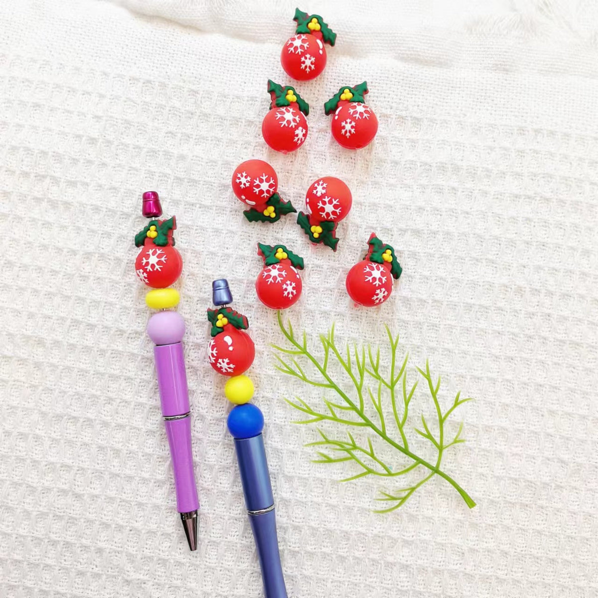 Silicone 3D Focal Beads Christmas Snowflake Lights Red Holly Berries 20pcs 2