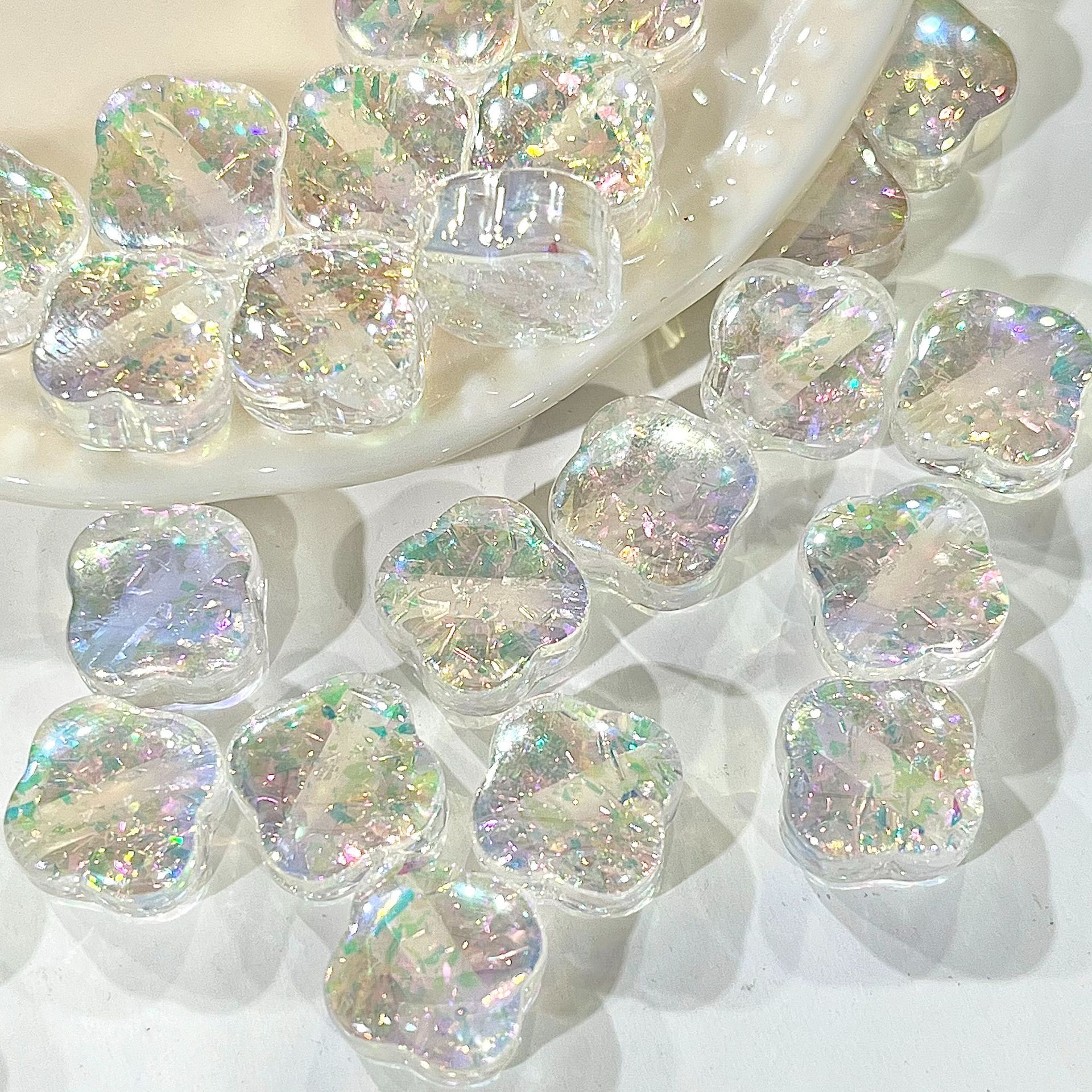Shimmer Clover Resin Beads 12mm Iridescent Sparkle 10pcs 6