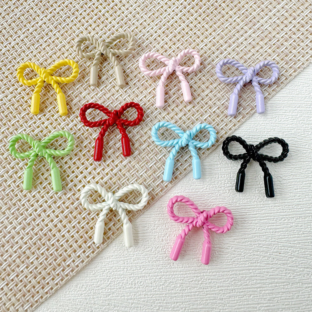 Baking Painted Cookies and Twisted Bow Metal Beads 15mm 21mm 20pcs 26