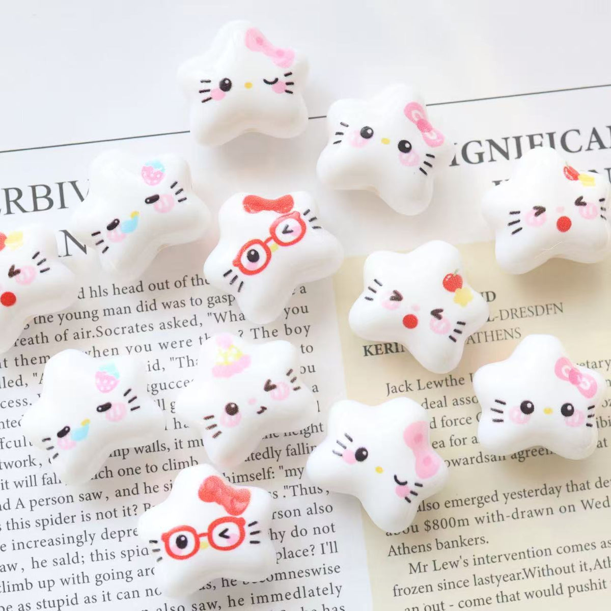 White Hello KT Star Acrylic Beads 20mm Cute Expression 20pcs 4