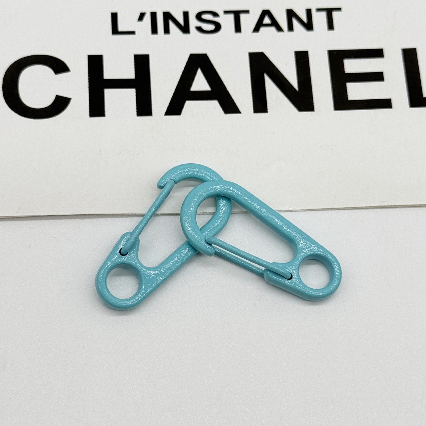 Colorful Clip Shaped Zinc Alloy Keychain Hooks 31mm 20pcs 15