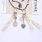 Alloy Daisy Lace Keychain Vintage Floral Charm with Golden Details