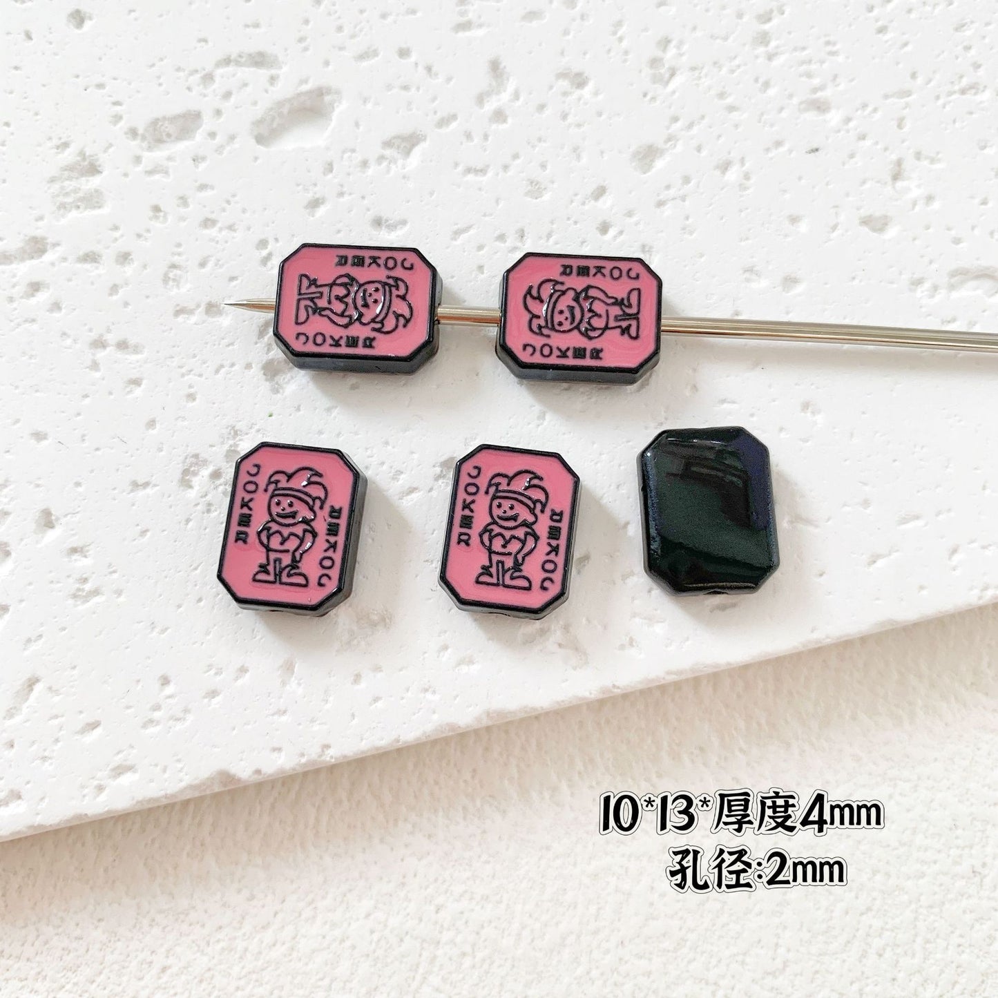 Baking Painted Potato Chips Card Metal Beads 2mm Hole 20pcs 17