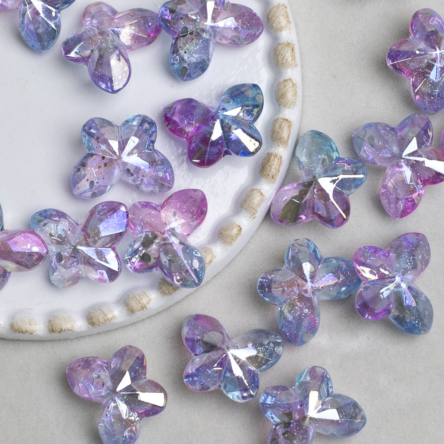 Faceted Butterfly Acrylic Beads 15-20mm Crystal Mixed 10pcs 10