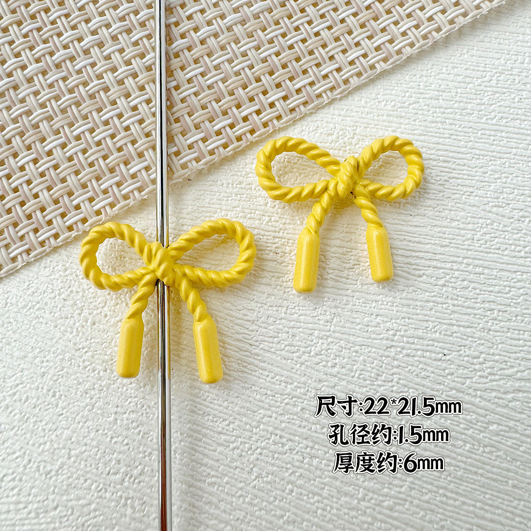 Baking Painted Cookies and Twisted Bow Metal Beads 15mm 21mm 20pcs 21