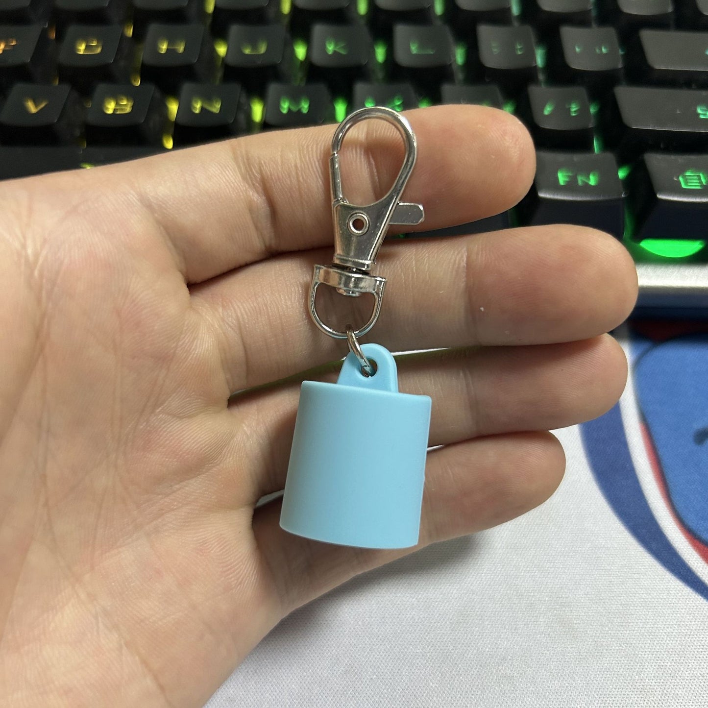 Silicone Chapstick Keychain Caps Crown Striped Smooth Shapes 3pcs 23