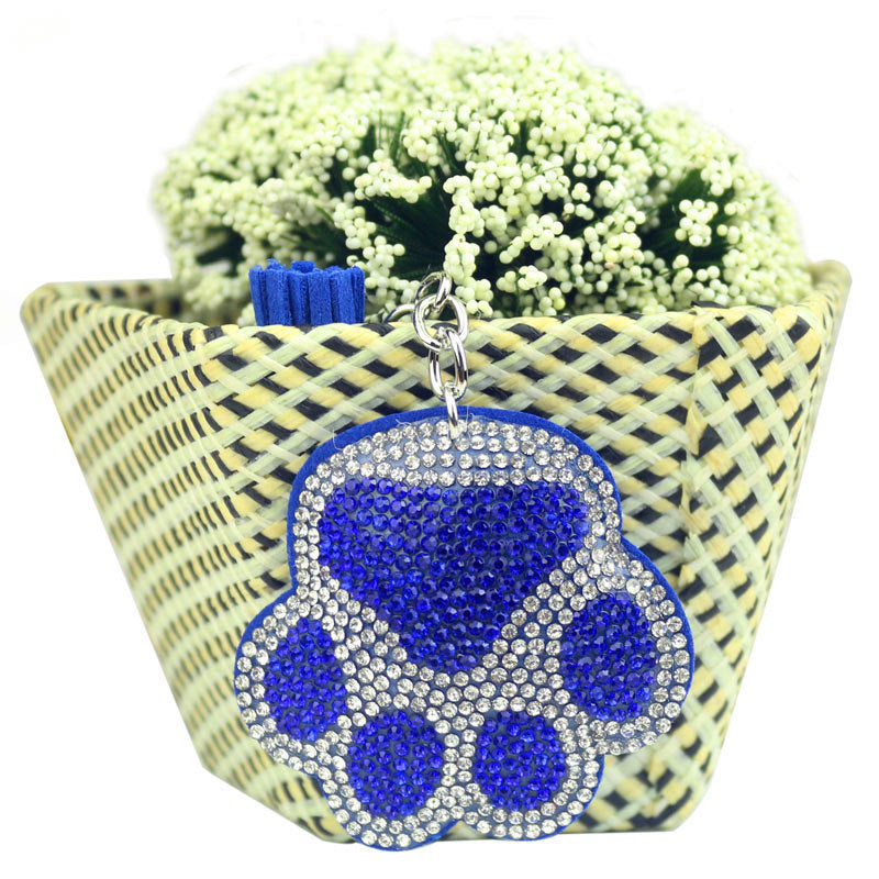 Rhinestone Cat Claw Keychain with Suede Tassel Zinc Alloy Material 2