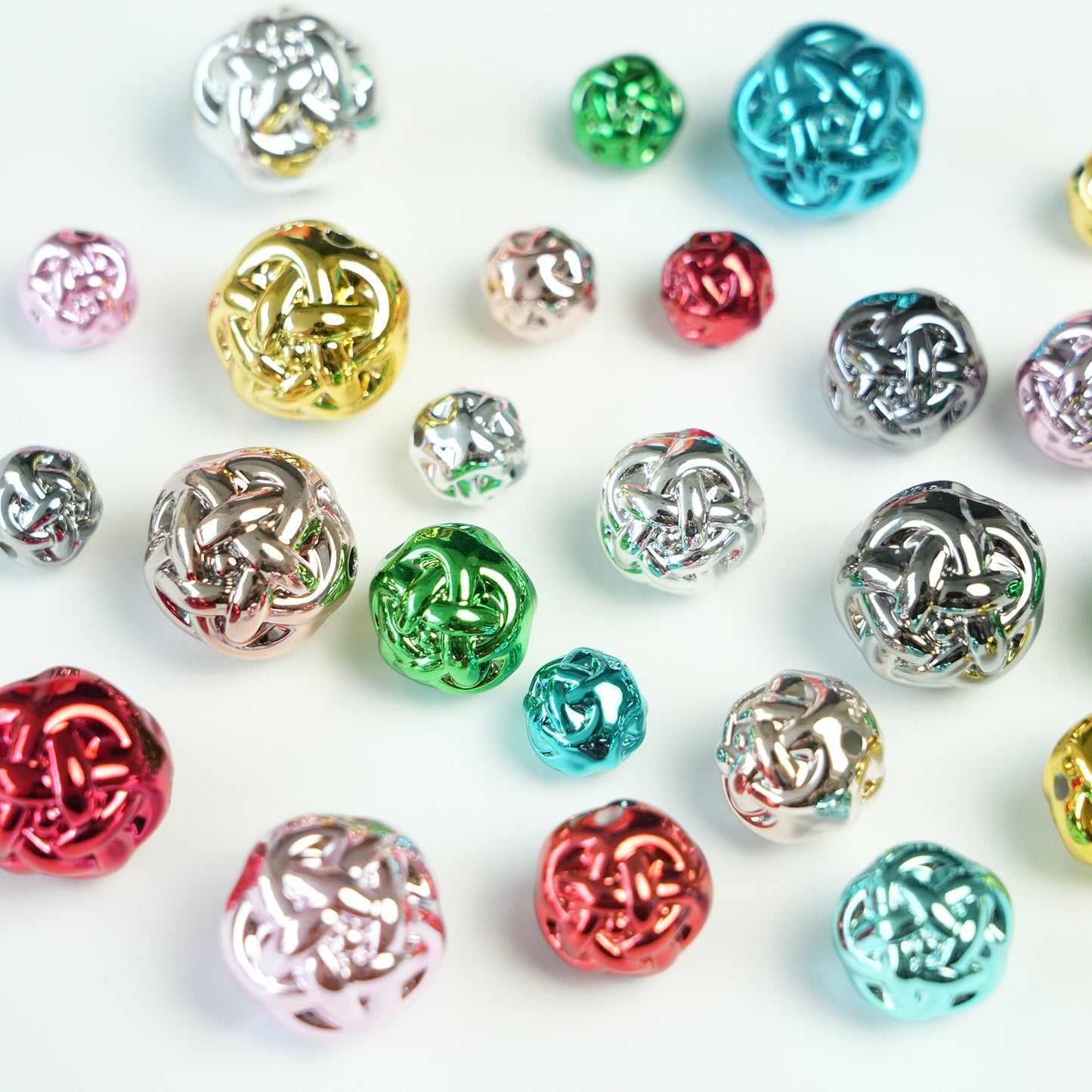 Metal Colored Wool Ball Acrylic Beads 12-19mm Metallic Shine 100pcs 14