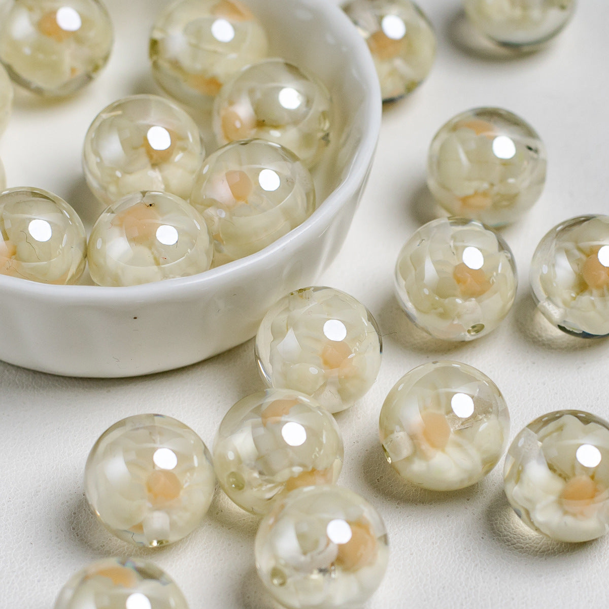 Sweet Bow Inside Resin Round Acrylic Beads 16mm 10pcs 9