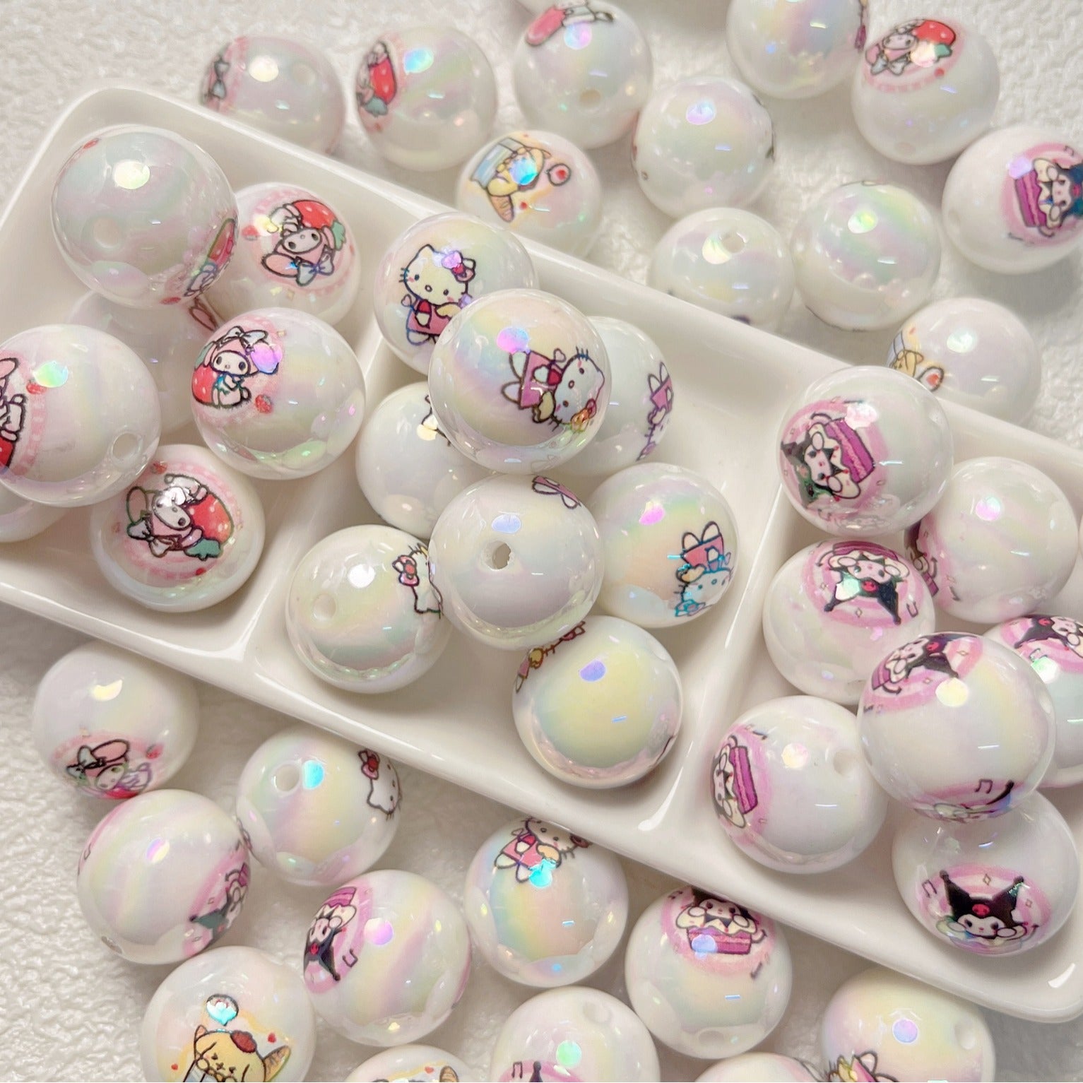 Plated Bubblegum Beads 19mm White Iridescent Sanri Character Prints 5pcs