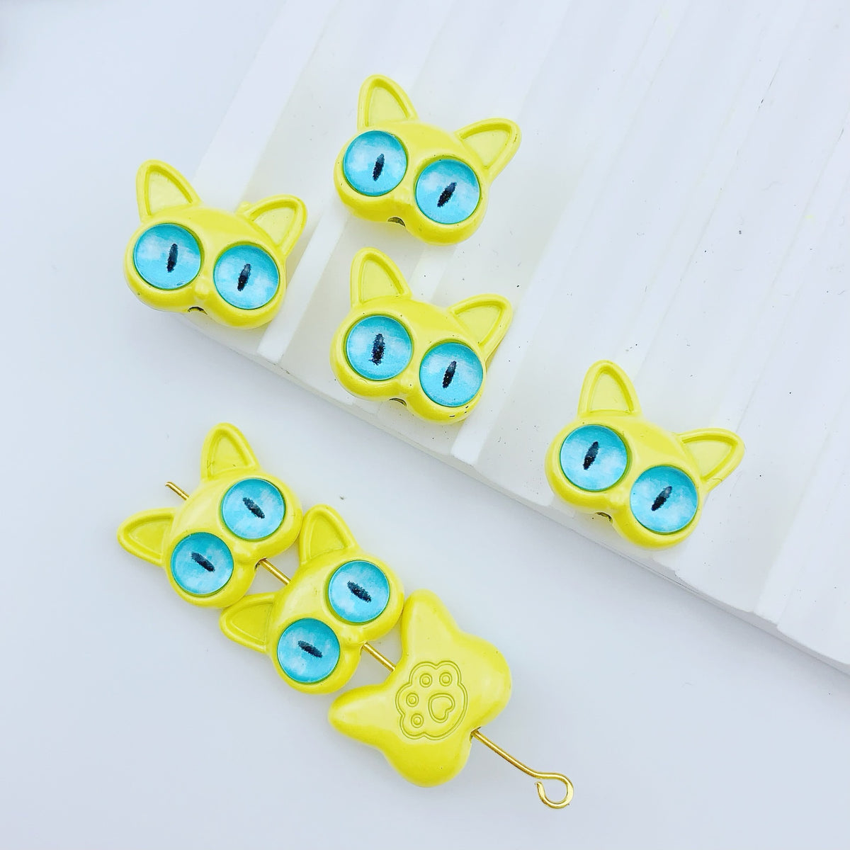 Cat Eye Monster Metal Beads 16mm Baking Painted 10pcs 6