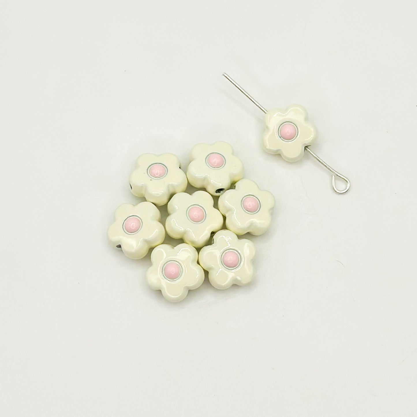 Flower Metal Beads 10mm Baking Painted Cream Two-Color Alloy 20pcs 10