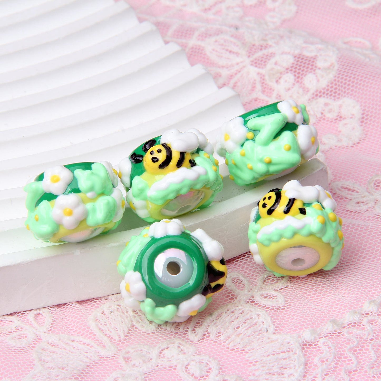 Hand Painted Animal Cream Cake Acrylic Beads 18-23mm Colorful 10pcs 22