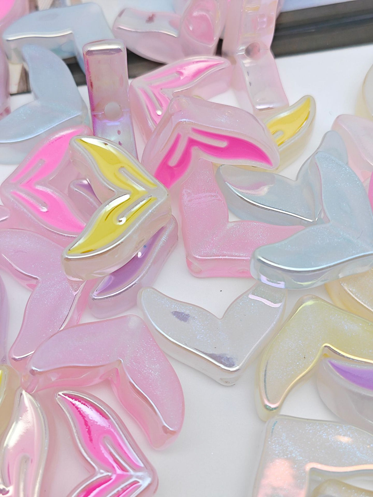 Glow Mermaid Tail Acrylic Beads 29x20x9mm Glow In The Dark 50pcs 14