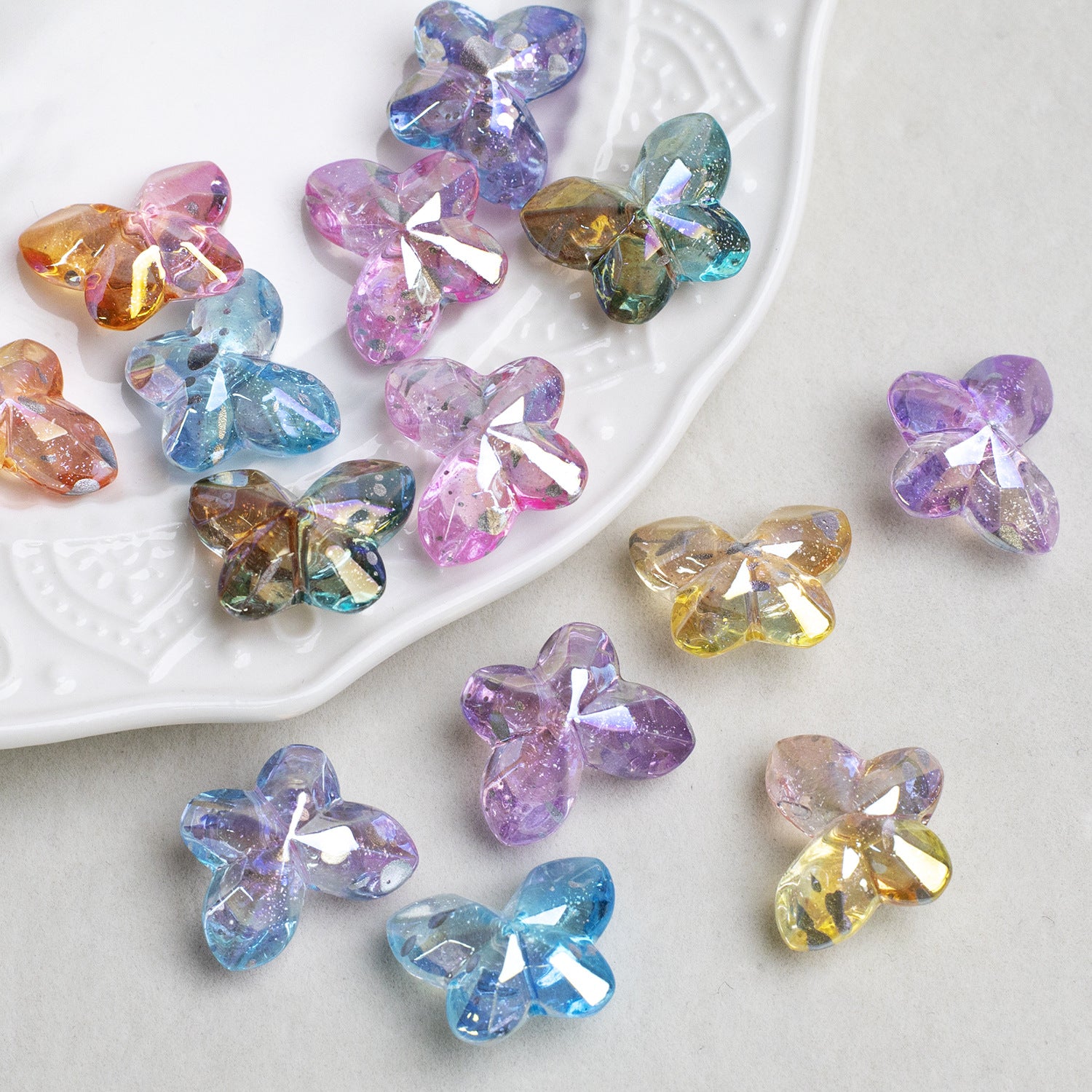 Faceted Butterfly Acrylic Beads 15-20mm Crystal Mixed 10pcs 3