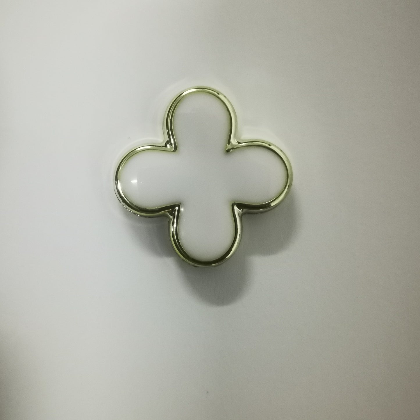 Clover Enamel CCB Plastic Acrylic Beads 30mm Glossy Gold Outline 50pcs 9