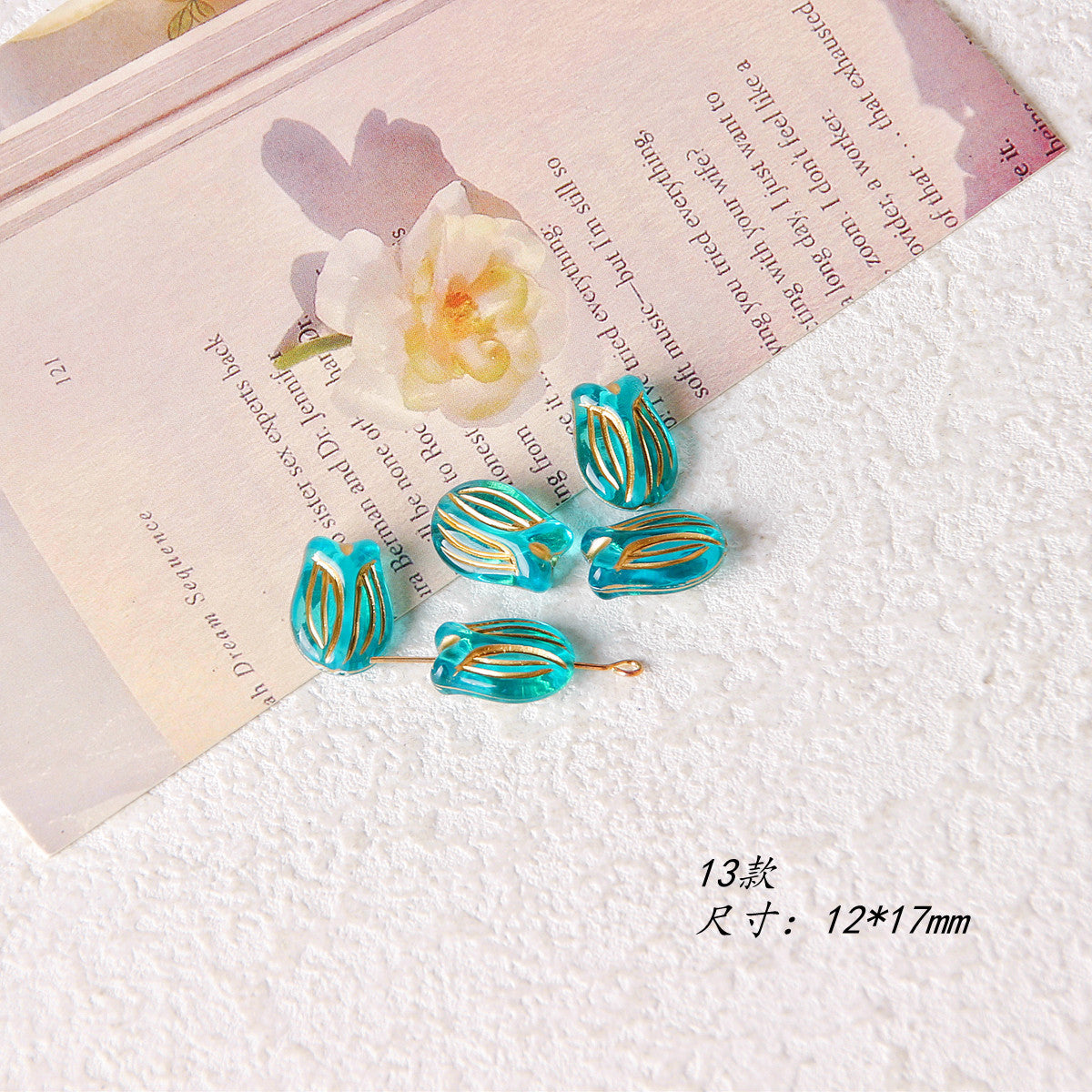 Vintage Transparent Green Gilded Pattern Acrylic Beads 1pc 18
