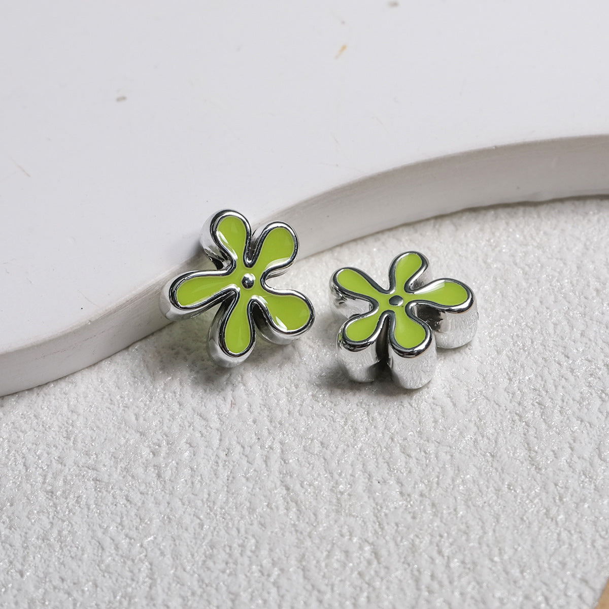 Irregular Flower Acrylic Beads 14mm Silver Enamel Mixed Colors 50pcs 6