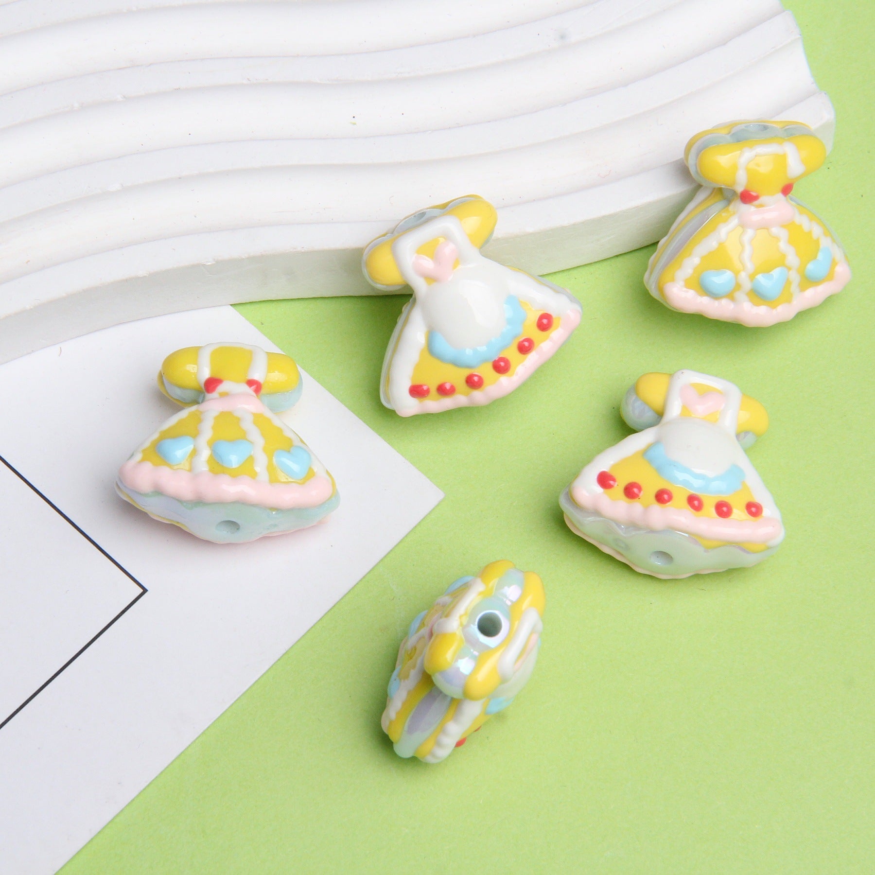 Hand Painted Acrylic Beads 3D Christmas Bells and Cabin 5pcs 3