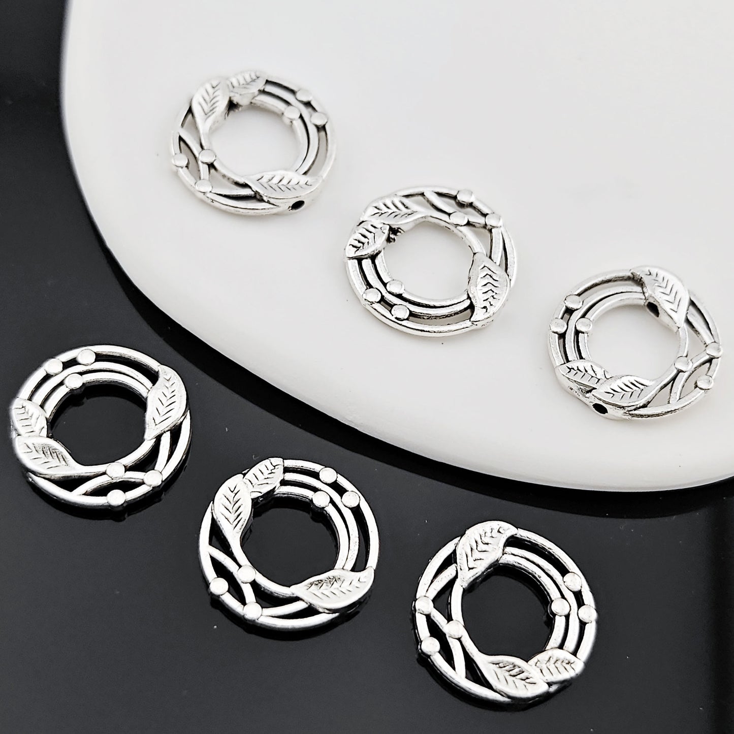 Leaves Wreath Metal Bead Frame 18mm Zinc Alloy Silver Tone 30pcs 3