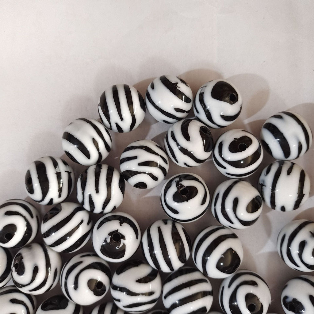 Zebra Stripe Bubblegum Beads 20mm Glossy Black and White Acrylic 10pcs
