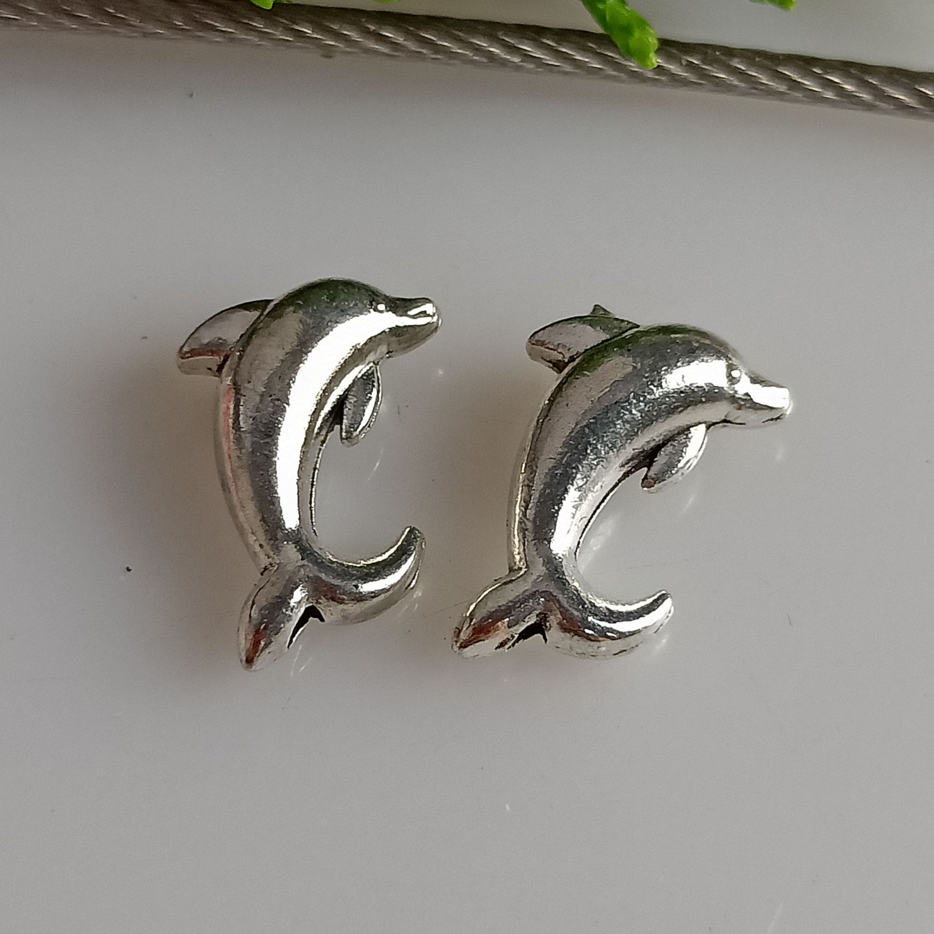 Dolphin Metal Beads 17mm Antique Silver Tone Zinc Alloy 100pcs