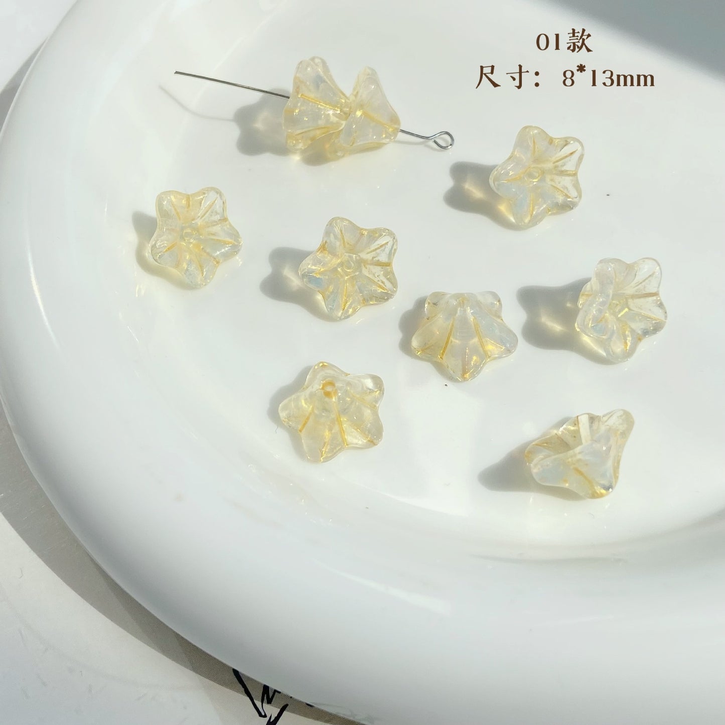 Lampwork Glass Beads Lily Flower 8mm 13mm Gilded Details 8pcs 4