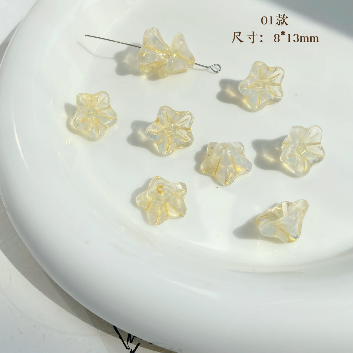 Lampwork Glass Beads Lily Flower 8mm 13mm Gilded Details 8pcs 4