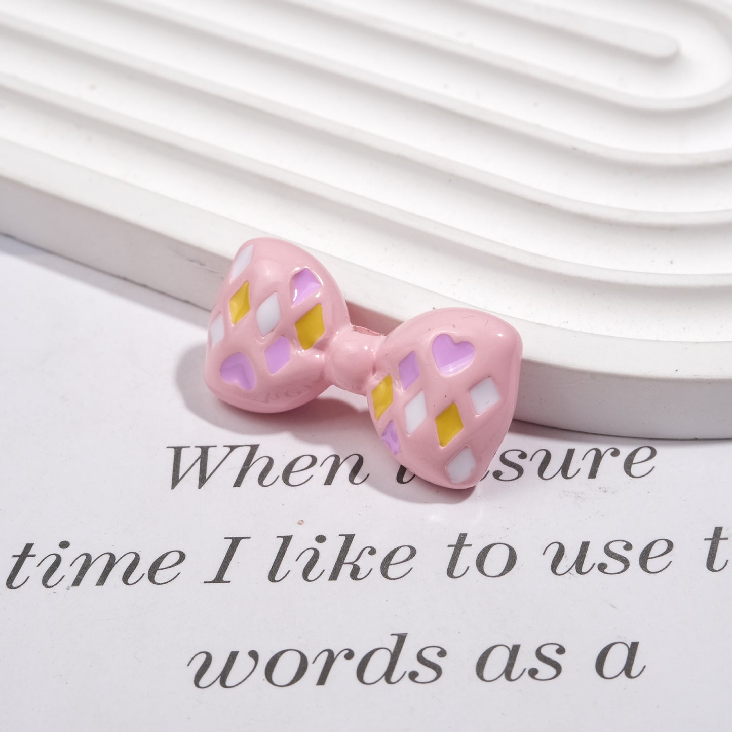Painted Bow Acrylic Beads 35mm Quilted Enamel Glossy 30pcs 9