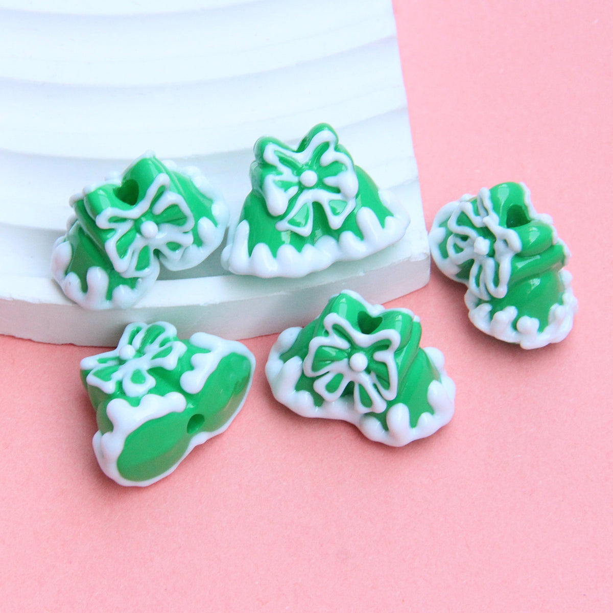 Hand Painted Acrylic Beads 3D Christmas Bells and Cabin 5pcs 8