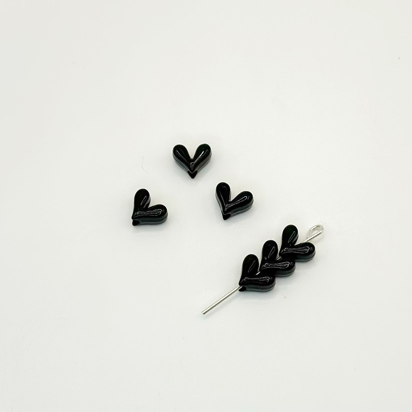Painted V-Shaped Heart Acrylic Beads 6.7x8mm Glossy Mixed Colors 10pcs 18